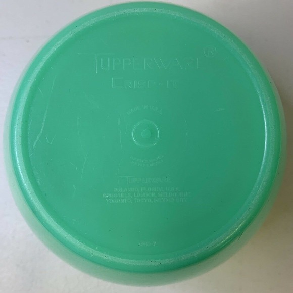 Vintage Tupperware 679-1 Jadeite Crisp It Lettuce Keeper Replacement Bowl No Lid - Picture 3 of 5